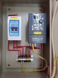 INVERTER 2.2 kW 3HP INPUT 220V 1PHASE ไฟบ้าน OUTPUT 220V 3 PHASE WITH CONTROL BOX พร้อมตู้คว