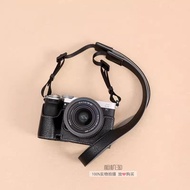 Suitable for Sony A7CR A7CII Micro Single Camera Bag Leather Case Base Half Case a7cii Protective Ca