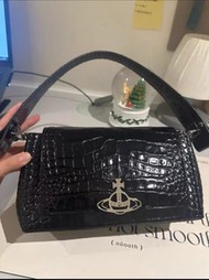 Vivienne Westwood西太后黑色鱷魚紋Hazel中號腋下包