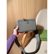 Gift Box Packaging GUCCI GUCCI GUCCI Camera Bag Crossbody Bag Ophidia Series GG Camera Bag
Size 23 x