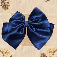 Riben Sekolah Pelajar Perempuan - Hair Clip Bow Besar (Hitam / Biru Gelap)