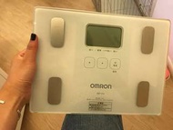 Omron 脂肪磅