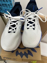 Asics nimbus 25 US9 99%new