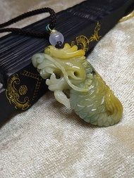 翡翠-(緬料)黃加綠糯冰種-龍魚吊咀