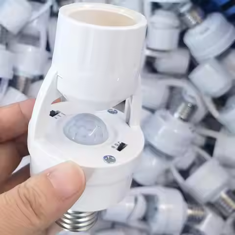 E27 Lamp Base Intelligent Light Bulb Switch MAX 60W Socket LED E27 Converter With PIR Motion Sensor 