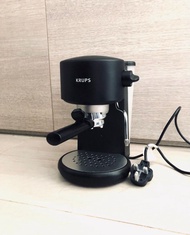 (原價$2,800) 95%新 歐洲製造 KRUPS 真正 鍋爐式 兩頭 非加壓 手柄 15巴 萃取壓力 半自動 特濃 咖啡 (有無限段調校蒸氣壓力控制) 咖啡機 15 bar stainless s