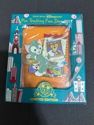 Disney pin trading fun day 2017 徽章 畫家貓 gelatoni