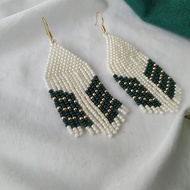 Green fringe earrings. Beaded Emerald green fringe earring. Dangle earrings