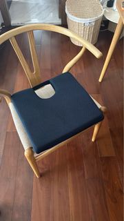 Humana Coccyx Cushion