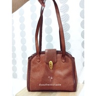 Beautiful Vintage Style Esquire Shoulder Bag