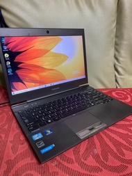 TOSHIBA i5 輕薄筆電(Portege Z830)Laptop