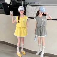 3-15 YEARS OLD Baby girl's outfit with lace trim and cute bow, soft and comfortable elastic fabric.M