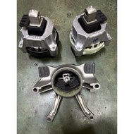 Engine Mount Rubber & Gear BMW 520D G30 B48