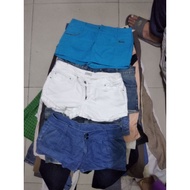 Ukay Clothes ( 1 Bundle = 100 pcs)