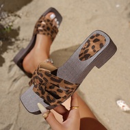 French Retro Square Toe Flip-Flops Women Outer Wear 2026 Square Root Slippers Casual Anti-Slip Sanda
