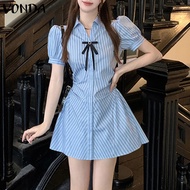 VONDA ชุดเดรสแขนพองมีโบว์ลายทางสำหรับผู้หญิงชุดกระโปรงแบบสั้นมินิกระดุมแถวเดียว (ลายดอกไม้เกาหลี)