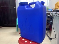 5 Gallon Slim Water Container With Rotary Faucet