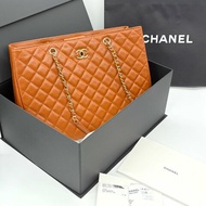 （小編精選🌟全配全套）CHANEL 香奈兒 茶棕色 荔枝牛皮 玫瑰金 雙C 電腦包 單肩包 公事包 ｜晶片款｜專櫃232,000