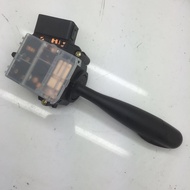 Sesuai untuk Toyota Corolla 01-06 Suis Gabungan Stereng Kereta Pemacu Tangan Kanan 84140-02090