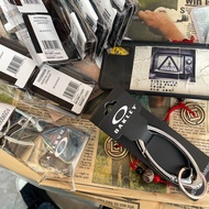 Khóa Kéo Thời Trang OAKLEY Vintage Keychain Dây Đeo Cổ Điển Phong Cách Nigo Khóa Kéo Đồ Leo Núi Phụ