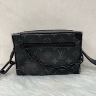 LV m44735 黑色老花黑釦mini soft trunk 軟盒子