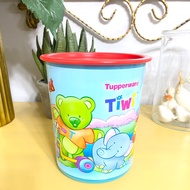 *Lelong due to scratches* TUPPERWARE Imported/ overseas One touch OT TIWI for baby/ kid (2 litre)
