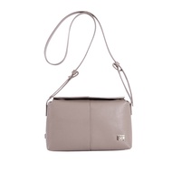 Guy Laroche กระเป๋าสะพาย Cross Body รุ่น AGH0721 - สีเบจ