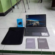 Laptop Asus zenbook ryzen 5 RAM 8GB 512 GB SSD bekas second