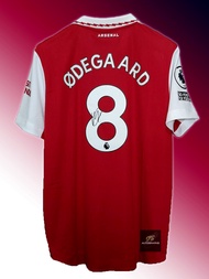 เสื้อเหย้า Arsenal 2022/2023 แบบ player ของแท้พร้อมลายเซ็น Martin Ødegaard