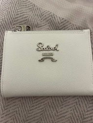 Salad 全新白色