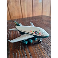 Airplane toy