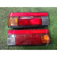 TOYOTA SPRINTER TRUENO AE86 LIFTBACK KOUKI REAR LAMP JAPANUSED [E-2-5 - A1026]