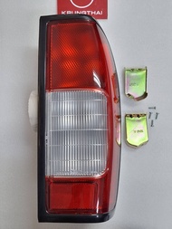 เสื้อไฟท้ายขวา NISSAN (Frontier) D22 S/C(070)K/CD/C ALL (ATB24) 26554-2TB0A LENS RR RH D22 S/C(070)K