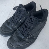 nike x travis scott 倒鉤 黑色 jordan1 low