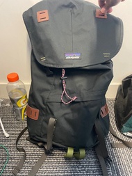 新到出奇，平通街斷捨離  男女啱用 Japan Patagonia   24 to 26L 返工袋返學袋 返工背包返學背包露營背包行山背包返工背囊返學背囊 office bag  返工返學 露營遠足行