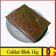 Coklat Blok Besar Silverqueen Cadbury 1kg Isi Kacang Almond dan Mede