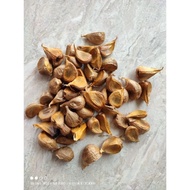 Black garlic single Black garlic