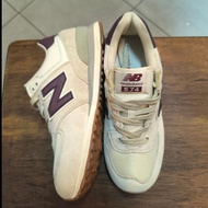 NB 574 Putih Maroon Size 41