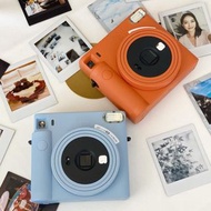 [DJS LIFESTYLE] FUJIFILM INSTAX SQUARE SQ1 富士即影即有菲林相機使用市面上最常見的 FUJIFILM INSTAX SQUARE 相紙，畫面更為寬闊！簡單的操