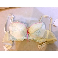 Scarlet Yellow Lacey sexy bra B75