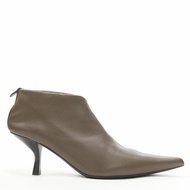 new THE ROW Bourgeoise Stretch taupe brown pointy curved heel low bootie EU38.5