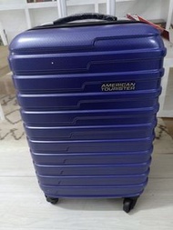 American Tourister 20 吋登機行李箱旅行箱 American Tourister 20 inch lugguage 24  x 34 x 54cm