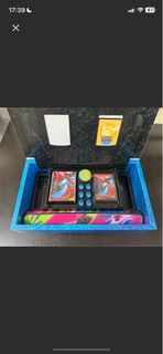 「徵收」噴火龍Upc禮盒，走卡包