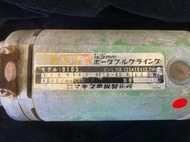 マキタ makita 牧田 日本製 電機製作 型號：9105 手提式砂輪機 功能正常 因為東西太大無法店到店購買前請私訊