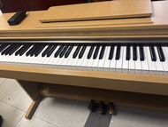 Yamaha digital piano ydp162 with bench
