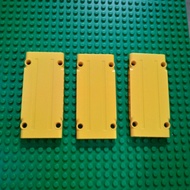 Lego Technic, Panel Plate 5 x 11 x 1 Lego 64782 - Yellow