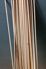 Tiang sangkar burung kayu jati bulat diameter 8mm panjang 1meter 10pcs