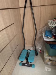 踏步機 太空漫步機 連扶手