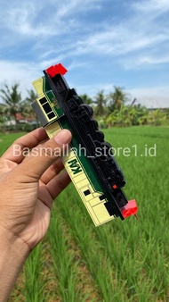 Miniatur Kereta Api Lokomotif CC201 Vintage Spesial Mesin bisa jalan paling murah Mainan Kereta api