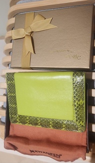 Kwanpen Leather passport holder